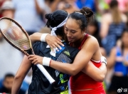 LOL赛事-波兰女足逆袭晋级，取得胜利