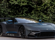 英雄联盟总决赛-绿茵与硬木，拜仁的压迫与总决赛的窒息防守