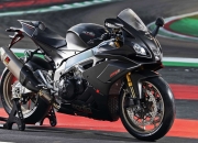 英雄联盟总决赛-暴力美学撕裂防线！小贾伦打崩吉林，三节狂胜40分让末节成垃圾时间