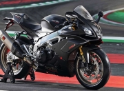 英雄联盟总决赛-暴力美学撕裂防线！小贾伦打崩吉林，三节狂胜40分让末节成垃圾时间