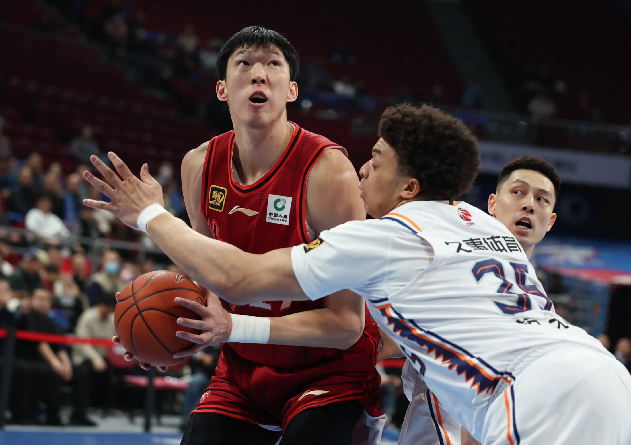 关于季前比赛表现稳定,球队主力前锋望登陆劲旅的信息 关于季前比赛表现稳定,球队主力前锋望登陆劲旅的信息