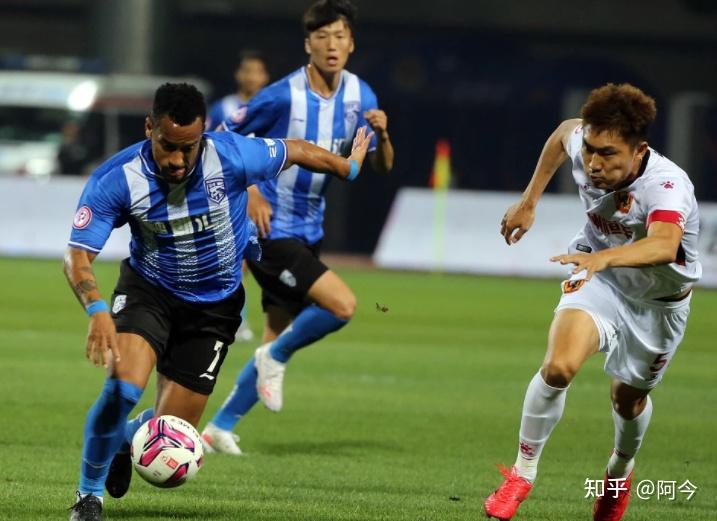 中国男篮力克C9，林丹线上压制力十足强强对话季后赛，引爆全场热议的简单介绍