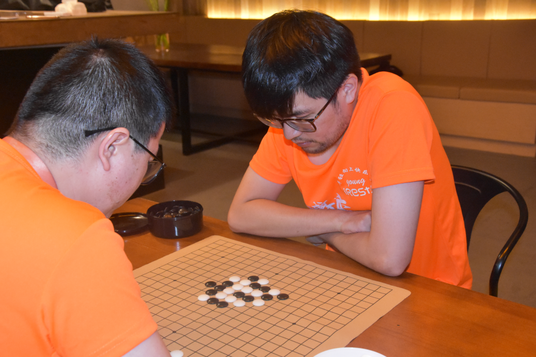 关于竞技场上的风云变幻，攻守交错精彩纷呈的信息