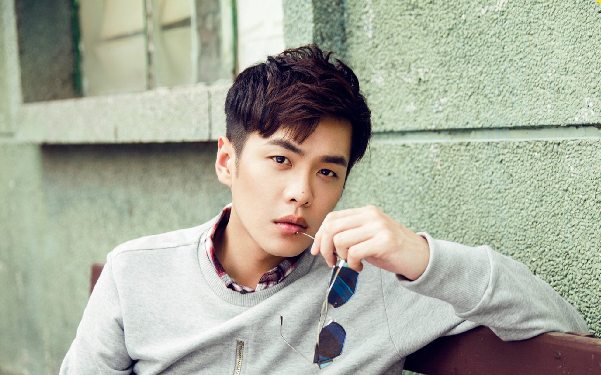 飓风与烈焰，当字母哥的狂暴单点撕裂，撞上火箭的集体火力覆盖