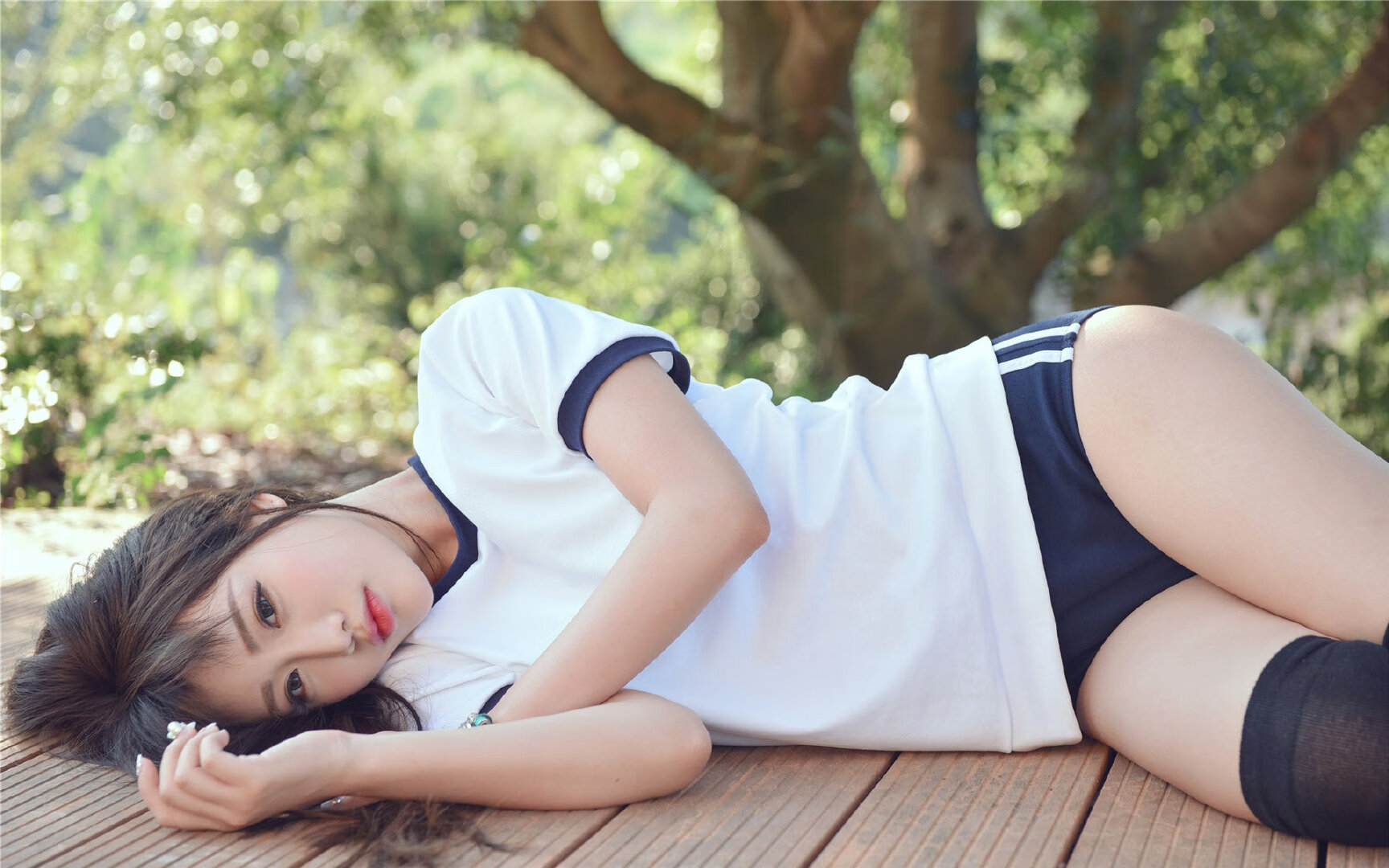 高卢雄鸡的双线压迫，从NBA东决战场到拜仁慕尼黑的战术阴影