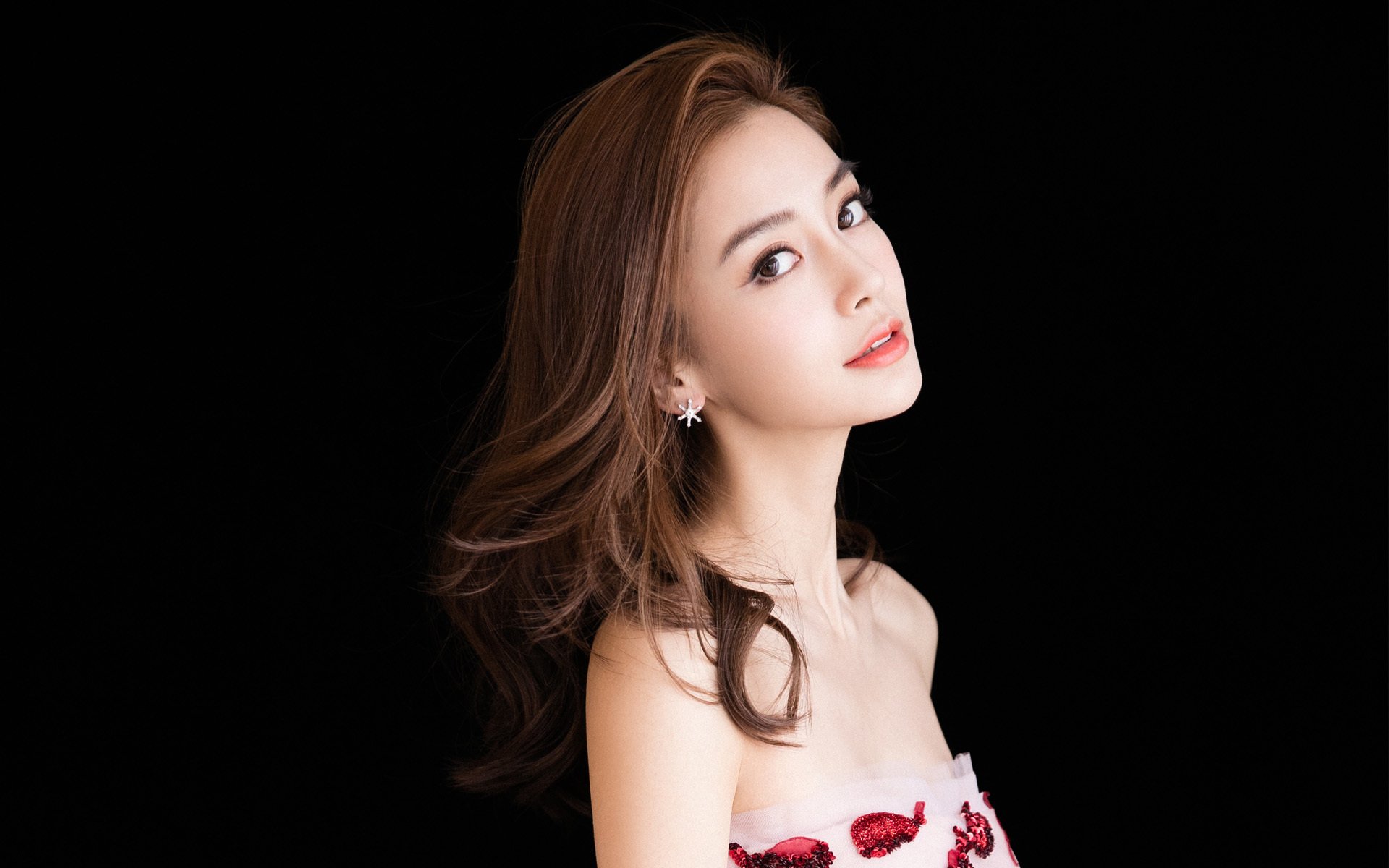 托尼的尖刀与塞维利亚的烈火，当个人英雄主义点燃团队血性之战